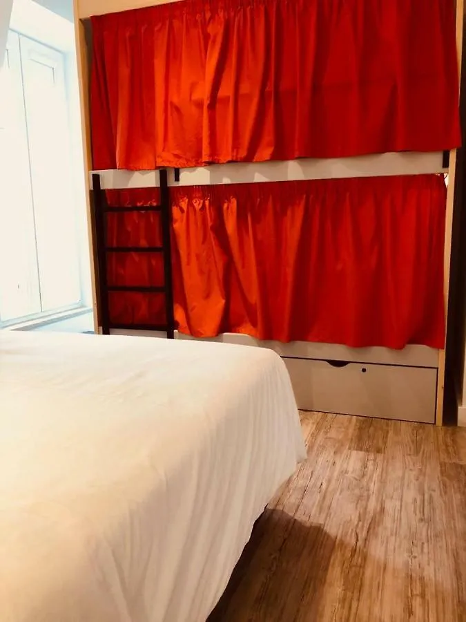 Be Lisbon Hostel Intendente 3*,  Португалия